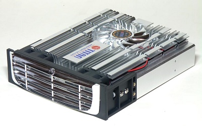 Titan TTC-HD88TZ, 5,25, front cooler 2x4cm + top fan 1x7cm, aluminium heatskin, Hang Pack